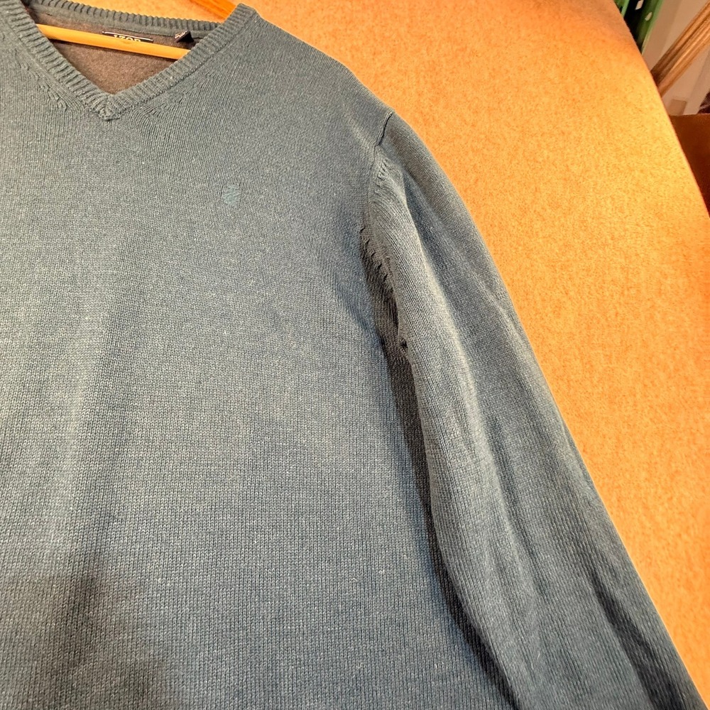 IZOD Mens V-Neck Sweater Blue Heathered Knit Pullover XXL Long Sleeve Logo - Picture 4 of 7
